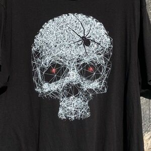 Spider Web Skull Men’s T-Shirt. Size 2XL